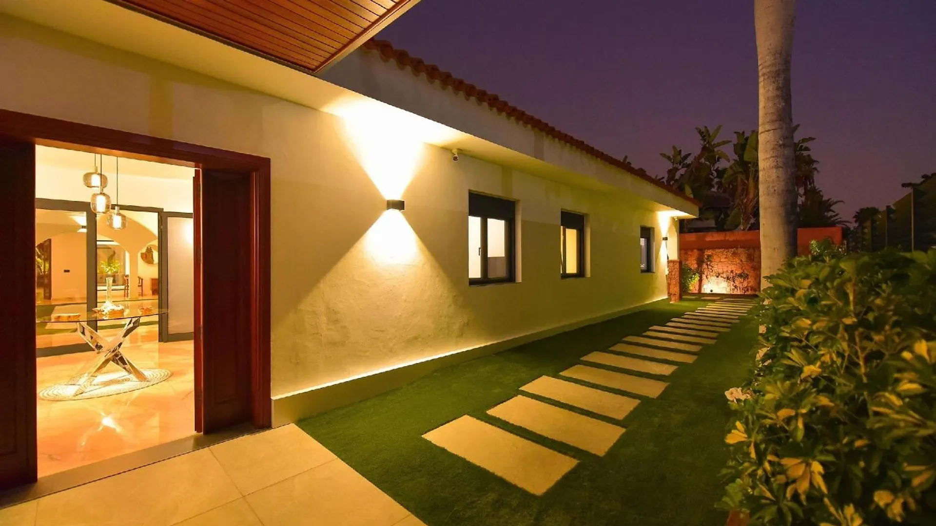 Luxury Villa With Sea View And Swimming Pool Up To 8 Persons Apv Paros Golden Beach Las Palmas de Gran Canaria 0*,  Spain